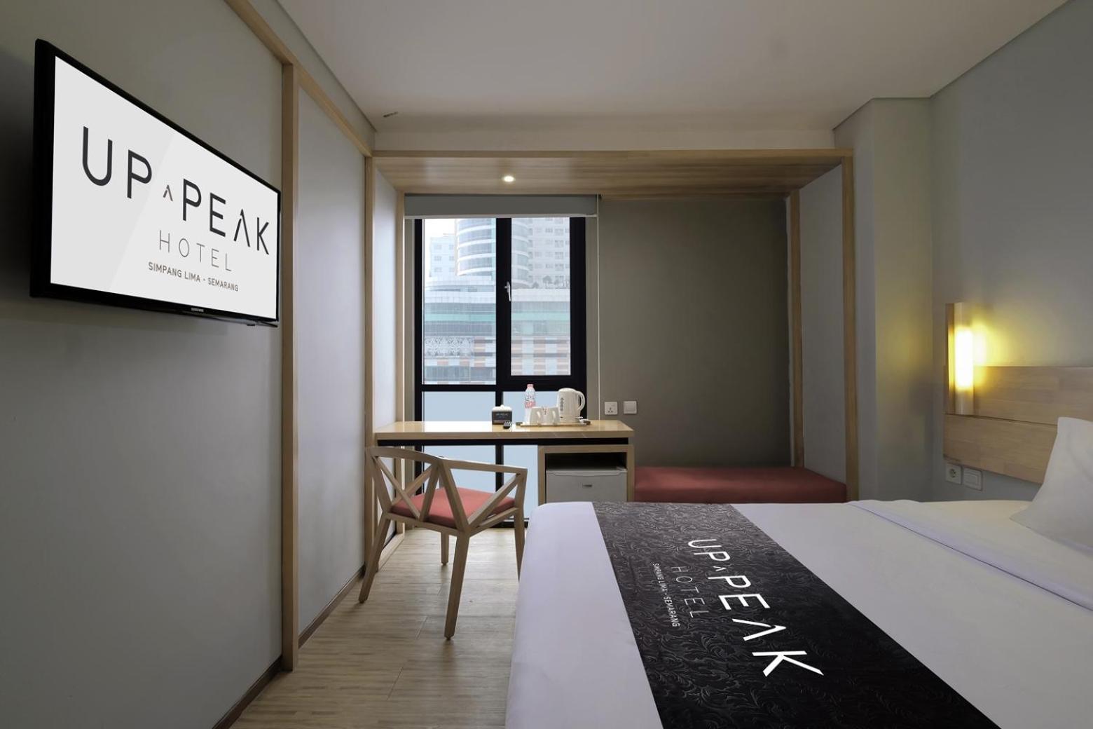 Up-Peak Hotel Simpang Lima Semarang Formerly Ha-Ka Simpanglima Hotel סמאראנג מראה חיצוני תמונה